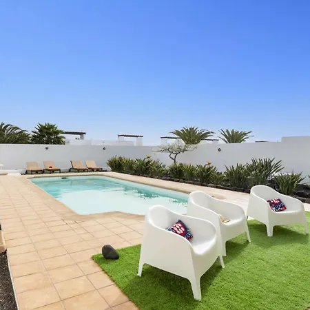 Lomo Blanco By Villa Playa Blanca (Lanzarote)